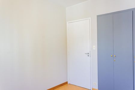 Apartamento para alugar com 116m², 4 quartos e 1 vaga Apartamento para alugar com 116m², 4 quartos e 1 vagaQuarto