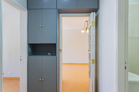 Apartamento para alugar com 116m², 4 quartos e 1 vaga Apartamento para alugar com 116m², 4 quartos e 1 vagaCorredor