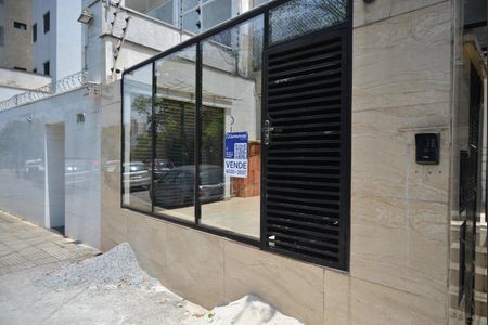 Apartamento para alugar com 174m², 3 quartos e 2 vagasPlaca