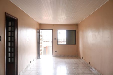 Casa à venda com 76m², 4 quartos e 2 vagasSala