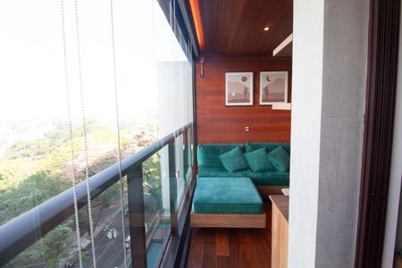 Apartamento à venda com 2 quartos, 60m² em Vila Madalena, São Paulo