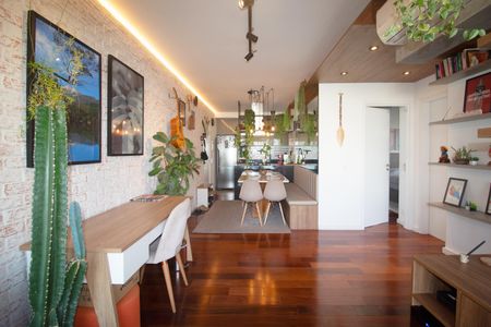 Apartamento à venda com 2 quartos, 60m² em Vila Madalena, São Paulo