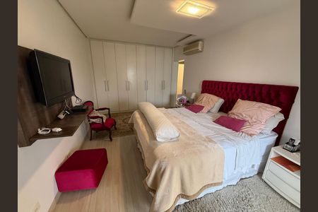 Apartamento à venda com 268m², 4 quartos e 4 vagasQuarto