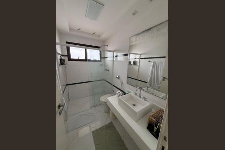 Apartamento à venda com 268m², 4 quartos e 4 vagasBanheiro