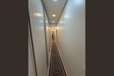 Apartamento à venda com 268m², 4 quartos e 4 vagasCorredor