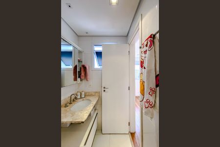 Apartamento à venda com 135m², 3 quartos e 2 vagas Apartamento à venda com 135m², 3 quartos e 2 vagasBanheiro da Suíte 3