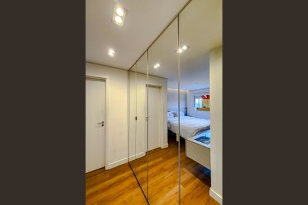 Apartamento à venda com 135m², 3 quartos e 2 vagas Apartamento à venda com 135m², 3 quartos e 2 vagasQuarto 2 - Suíte