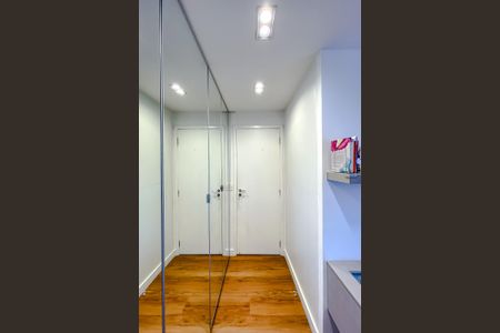 Apartamento à venda com 135m², 3 quartos e 2 vagas Apartamento à venda com 135m², 3 quartos e 2 vagasQuarto 2 - Suíte