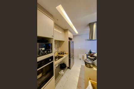 Apartamento à venda com 135m², 3 quartos e 2 vagas Apartamento à venda com 135m², 3 quartos e 2 vagasCozinha