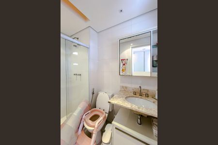 Apartamento à venda com 135m², 3 quartos e 2 vagas Apartamento à venda com 135m², 3 quartos e 2 vagasBanheiro da Suíte 3