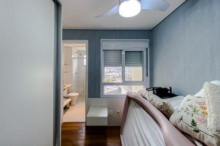Apartamento à venda com 135m², 3 quartos e 2 vagas Apartamento à venda com 135m², 3 quartos e 2 vagasQuarto 1 - Suíte