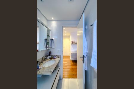 Apartamento à venda com 135m², 3 quartos e 2 vagas Apartamento à venda com 135m², 3 quartos e 2 vagasBanheiro da Suíte 2