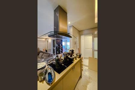 Apartamento à venda com 135m², 3 quartos e 2 vagas Apartamento à venda com 135m², 3 quartos e 2 vagasCozinha