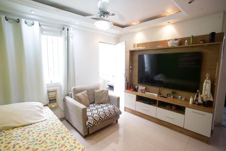 Sala de casa para alugar com 3 quartos, 187m² em Jacarepaguá, Rio de Janeiro