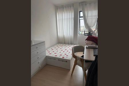 Quarto 1 de apartamento para alugar com 2 quartos, 75m² em Centro Cívico, Curitiba