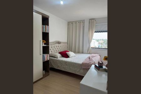 Quarto 2 de apartamento para alugar com 2 quartos, 75m² em Centro Cívico, Curitiba