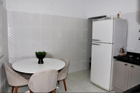 Casa à venda com 231m², 2 quartos e 2 vagas Casa à venda com 231m², 2 quartos e 2 vagasDetalhe - Cozinha