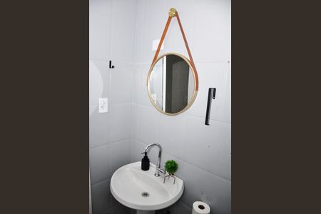 Casa à venda com 231m², 2 quartos e 2 vagas Casa à venda com 231m², 2 quartos e 2 vagasDetalhe - Banheiro Social