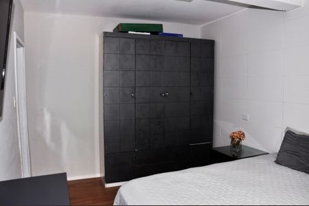 Casa à venda com 231m², 2 quartos e 2 vagas Casa à venda com 231m², 2 quartos e 2 vagasDetalhe - Quarto 01