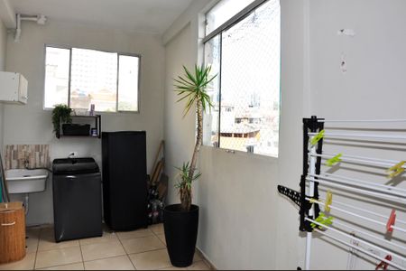 Casa à venda com 231m², 2 quartos e 2 vagas Casa à venda com 231m², 2 quartos e 2 vagasDetalhe - Área de Serviço