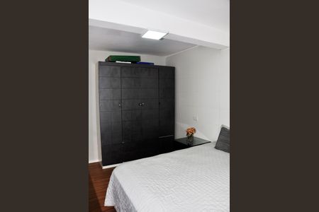 Casa à venda com 231m², 2 quartos e 2 vagas Casa à venda com 231m², 2 quartos e 2 vagasDetalhe - Quarto 01