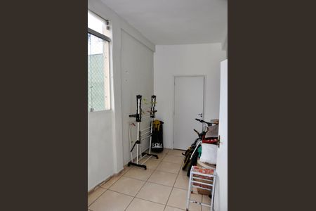 Casa à venda com 231m², 2 quartos e 2 vagas Casa à venda com 231m², 2 quartos e 2 vagasDetalhe - Área de Serviço