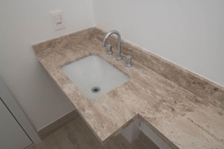 Apartamento à venda com 91m², 2 quartos e 2 vagasBanheiro da Suíte 1