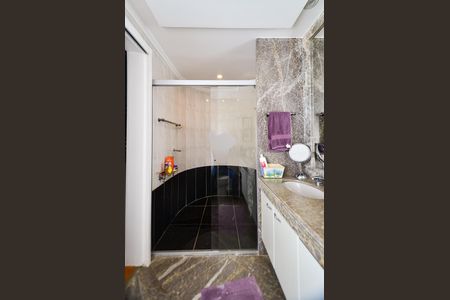 Apartamento à venda com 151m², 4 quartos e 2 vagasBanheiro Suite 2