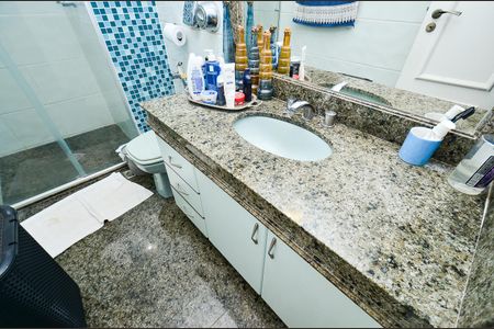 Apartamento à venda com 151m², 4 quartos e 2 vagasBanheiro Social