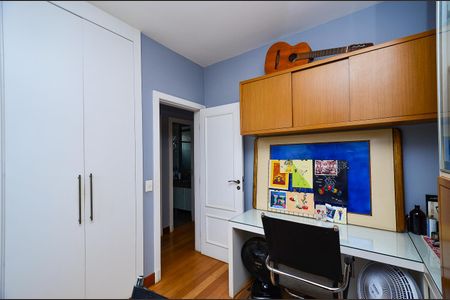 Apartamento à venda com 151m², 4 quartos e 2 vagasQuarto 1