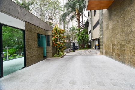 Apartamento à venda com 151m², 4 quartos e 2 vagasEntrada