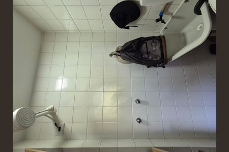 Apartamento para alugar com 100m², 3 quartos e 2 vagasBanheiro de Serviço