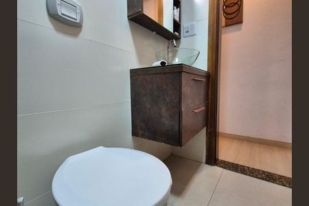 Apartamento para alugar com 100m², 3 quartos e 2 vagasBanheiro Social