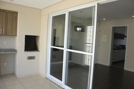 Apartamento à venda com 86m², 2 quartos e 2 vagasVaranda