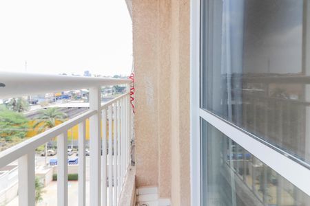 Varanda de kitnet/studio para alugar com 1 quarto, 28m² em Vila Butantã, São Paulo