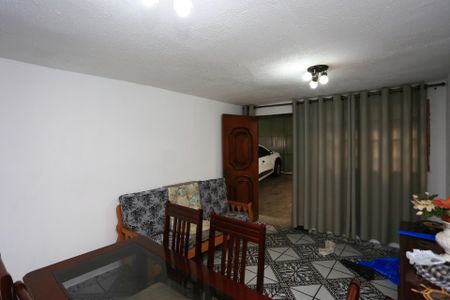 Sala de casa para alugar com 2 quartos, 80m² em Jardim Maria Duarte, São Paulo