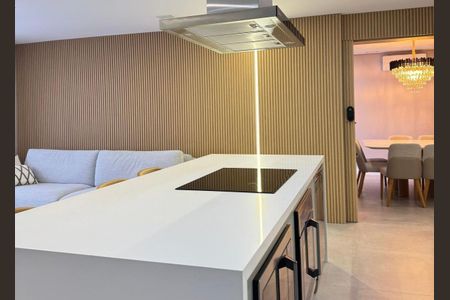 Apartamento para alugar com 247m², 3 quartos e 4 vagasCozinha