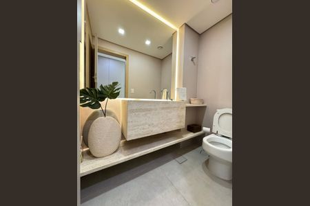 Apartamento para alugar com 247m², 3 quartos e 4 vagasBanheiro