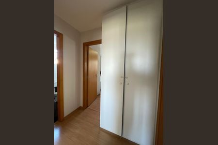 Apartamento à venda com 102m², 3 quartos e 2 vagasCorredor 