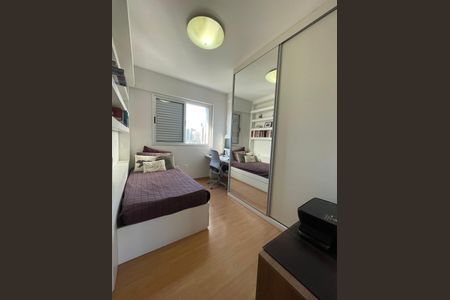 Apartamento à venda com 102m², 3 quartos e 2 vagasQuarto 2