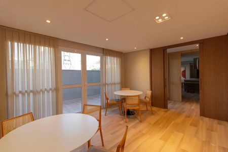 Apartamento à venda com 63m², 2 quartos e 1 vaga Apartamento à venda com 63m², 2 quartos e 1 vagaÁrea Comum - Salão de Festas