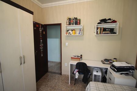 Casa à venda com 273m², 4 quartos e 4 vagasQuarto 2