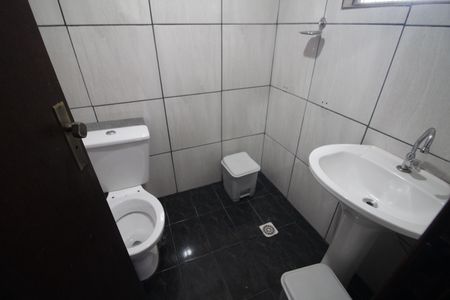 Casa à venda com 273m², 4 quartos e 4 vagasBanheiro de Serviço