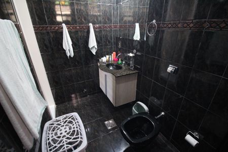 Casa à venda com 273m², 4 quartos e 4 vagasBanheiro da Suíte