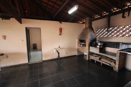 Casa à venda com 273m², 4 quartos e 4 vagasTerraço