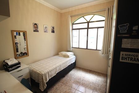 Casa à venda com 273m², 4 quartos e 4 vagasQuarto 2