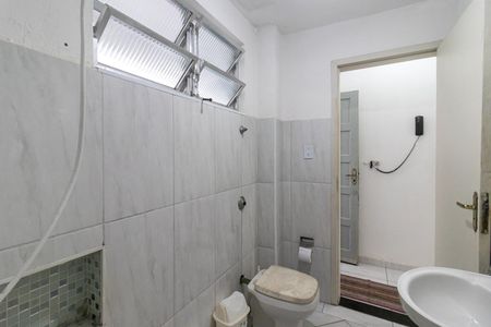 Apartamento para alugar com 55m², 1 quarto e sem vaga Apartamento para alugar com 55m², 1 quarto e sem vagaBanheiro