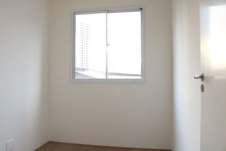 Quarto 1 de apartamento à venda com 2 quartos, 33m² em Parque Industrial Tomas Edson, São Paulo