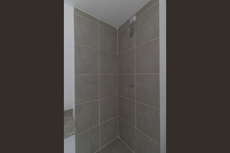 Apartamento à venda com 48m², 2 quartos e 1 vaga Apartamento à venda com 48m², 2 quartos e 1 vagaBanheiro