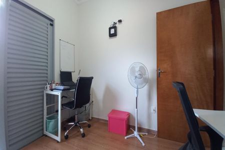 Casa à venda com 120m², 3 quartos e 4 vagas Casa à venda com 120m², 3 quartos e 4 vagasQuarto 3